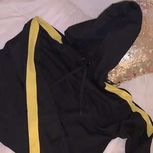 cropped hoodie 🎃 price is negotiable